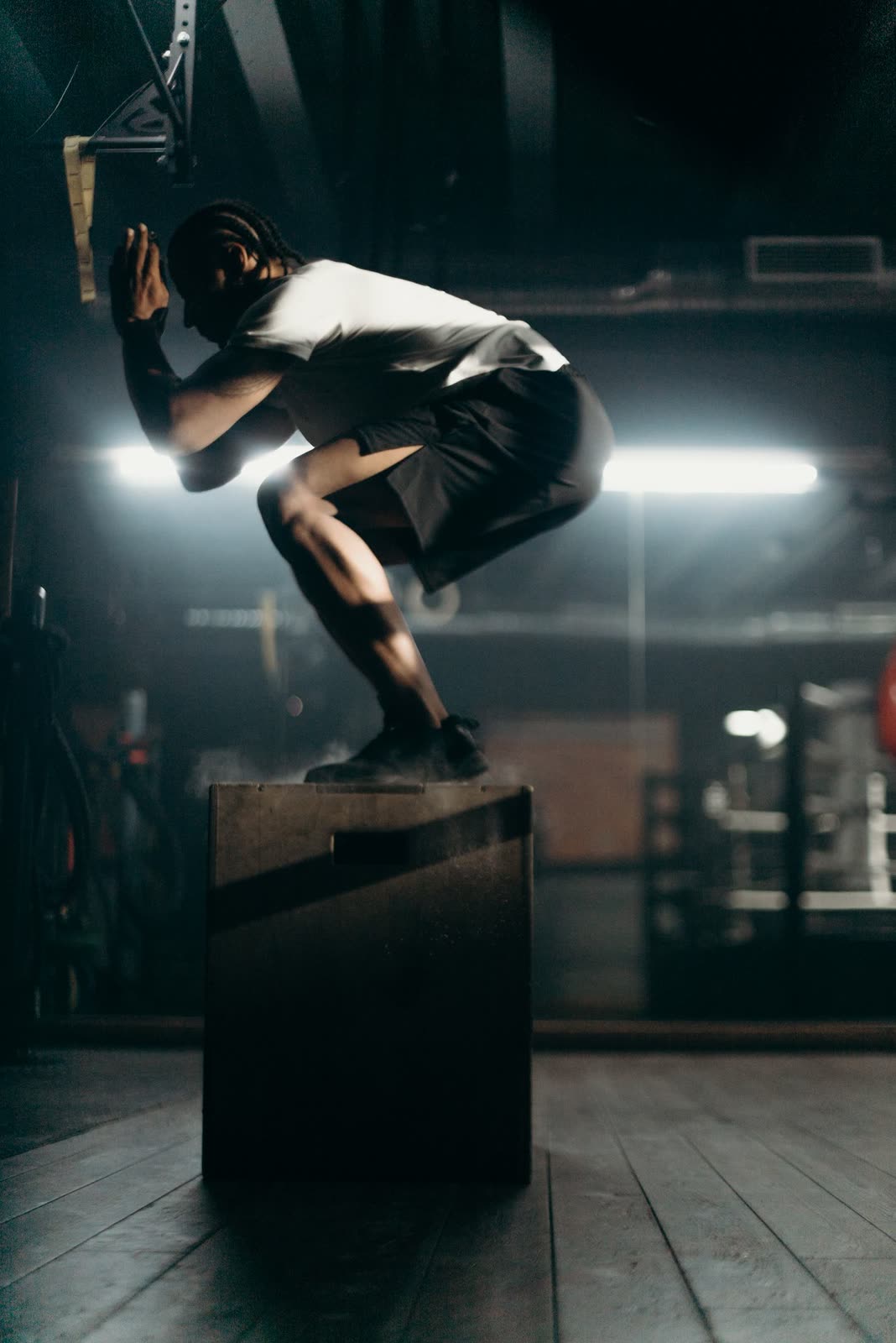 Silhouette d'un saut sur caisse